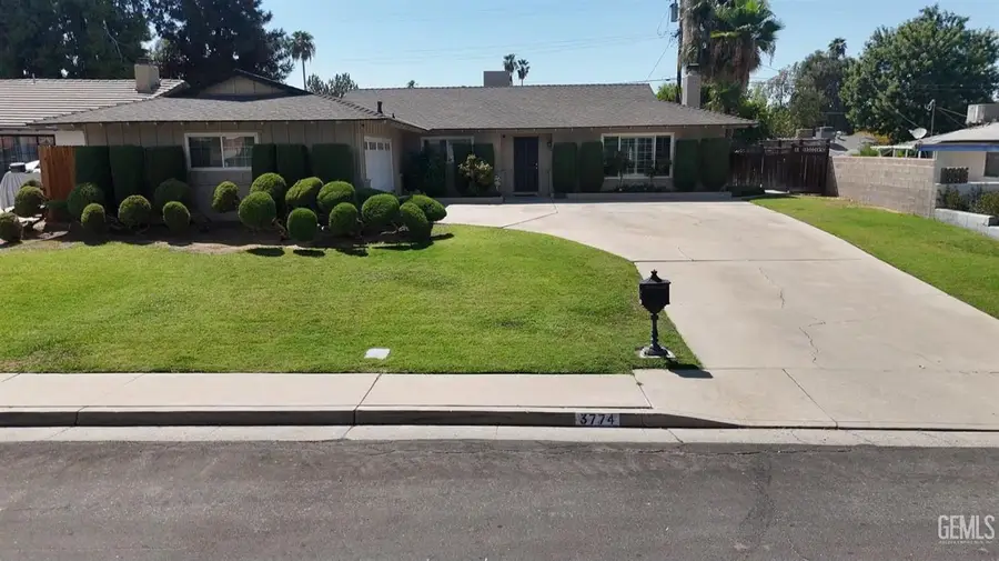 3774 DALEHURST DRIVE, Bakersfield, CA 93306 - #3