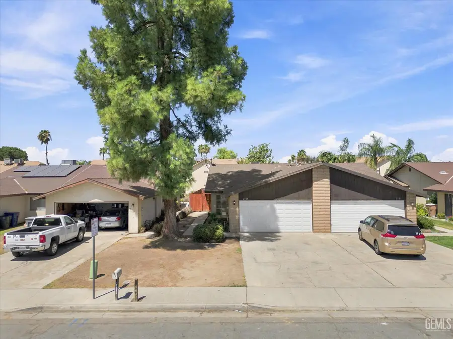 2729 AGATE STREET, Bakersfield, CA 93304 - #2