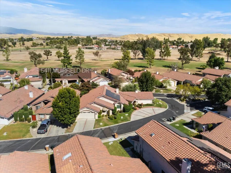 5411 MUIRFIELD DRIVE, Bakersfield, CA 93306 - #3