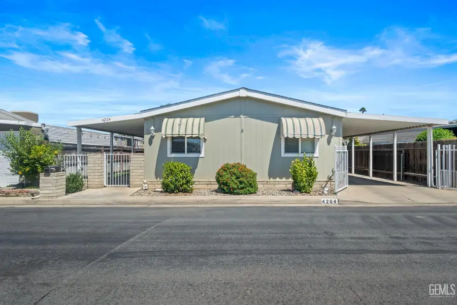 4204 KING ARTHUR COURT, Bakersfield, CA 93301 - #2