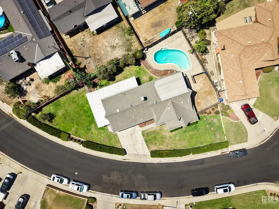 4113 MCKELVEY COURT, Bakersfield, CA 93308 - #2