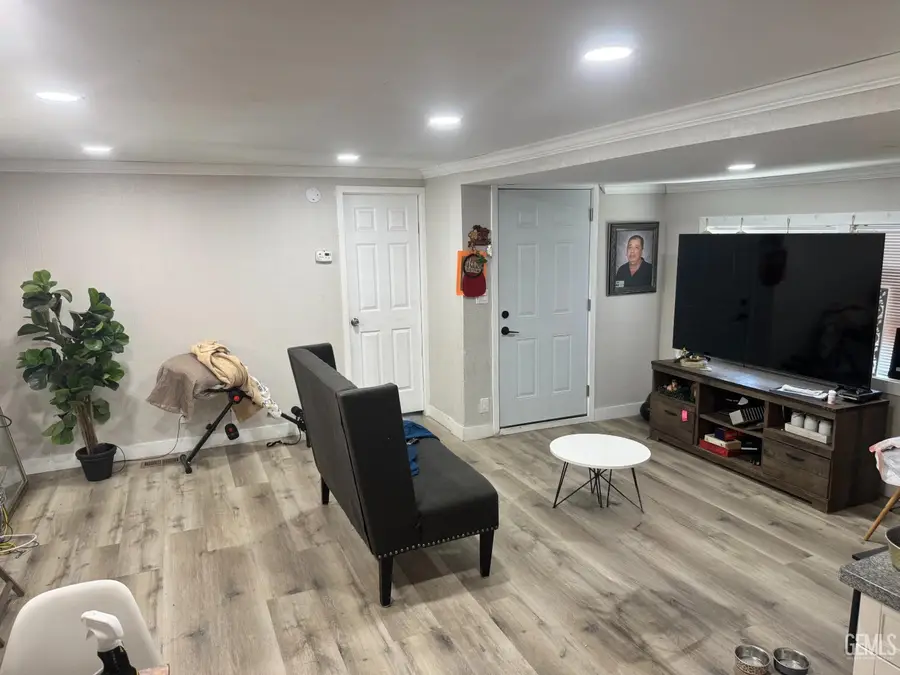 6601 EUCALYPTUS DRIVE #30, Bakersfield, CA 93306 - #3