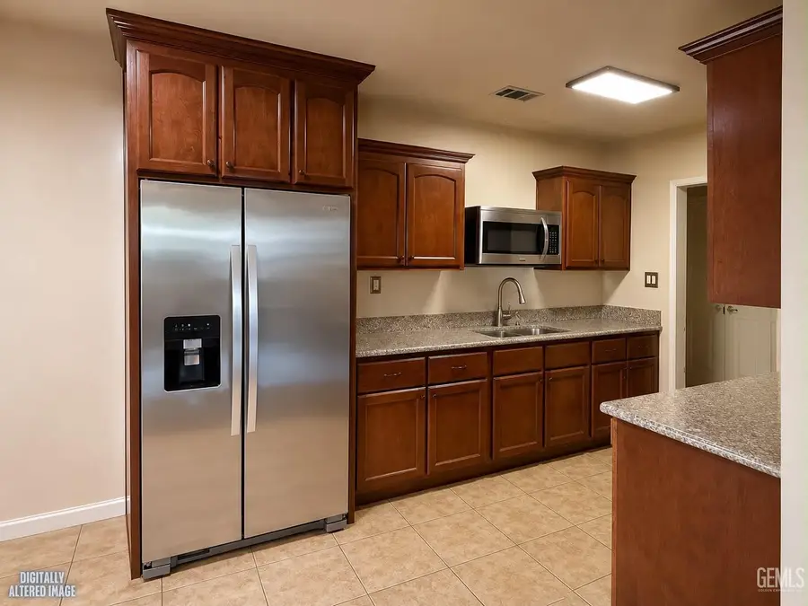 820 20TH AVENUE, Delano, CA 93215 - #3