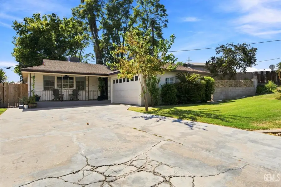 3148 EDWARDS AVENUE, Bakersfield, CA 93306 - #3
