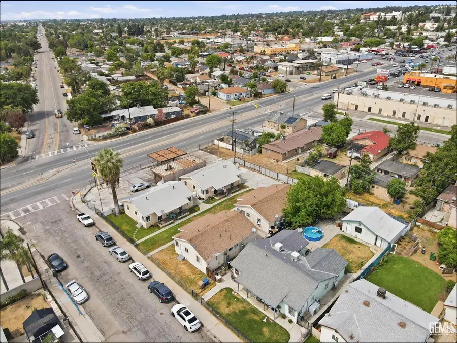 2212 LAKE STREET, Bakersfield, CA 93306 - #2