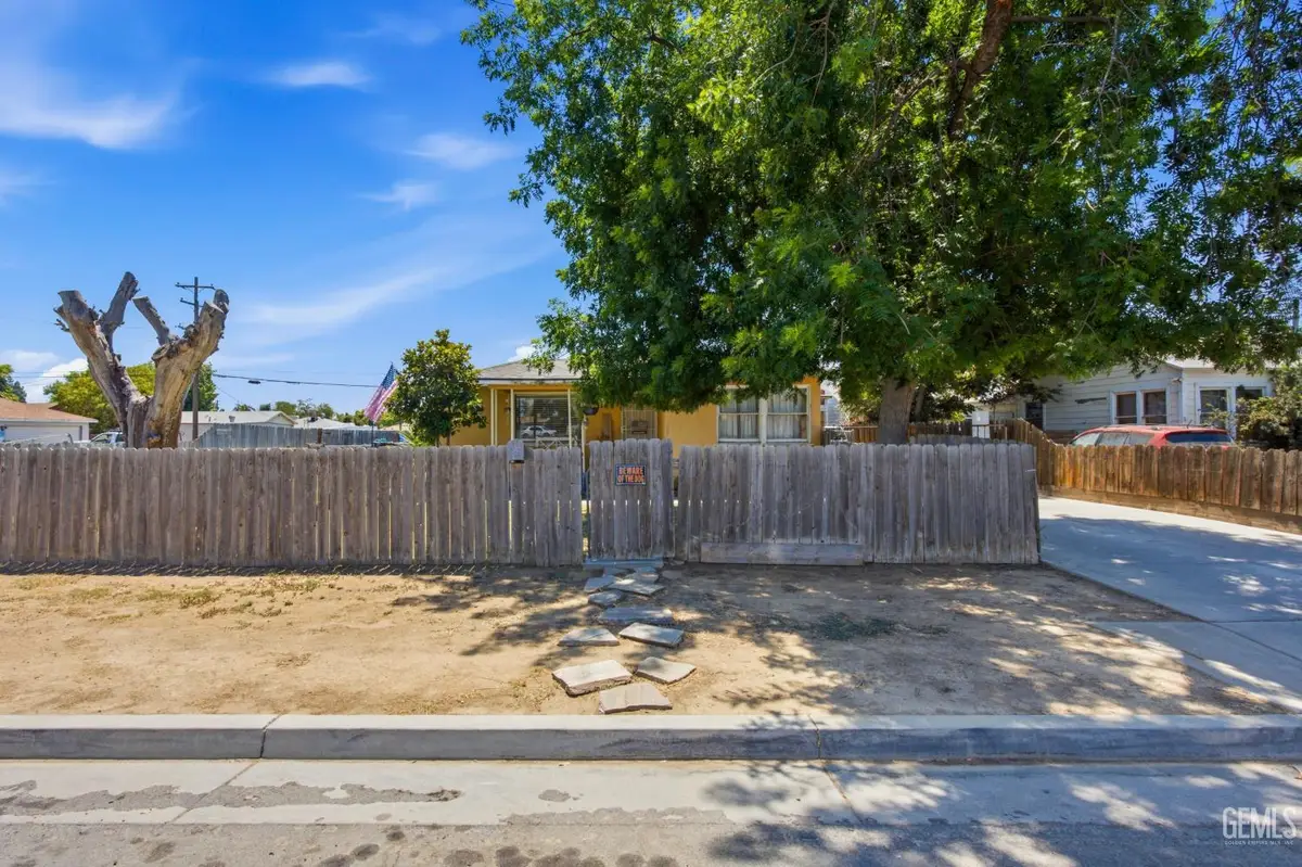 1101 EL TEJON AVENUE, Bakersfield, CA 93308 - #1