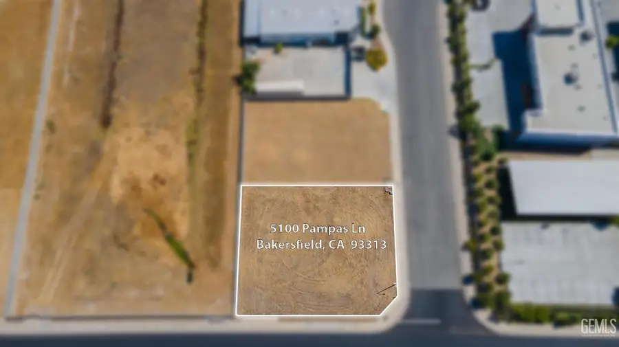 5100 PAMPAS LANE, Bakersfield, CA 93313 - #2
