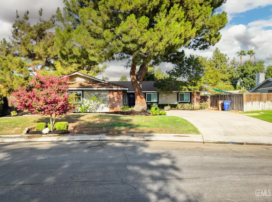 204 JALISCO AVENUE, Bakersfield, CA 93314 - #2