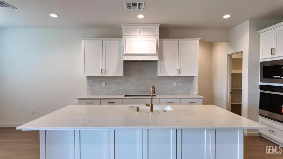 506 LEVINE DRIVE, Bakersfield, CA 93314 - #3