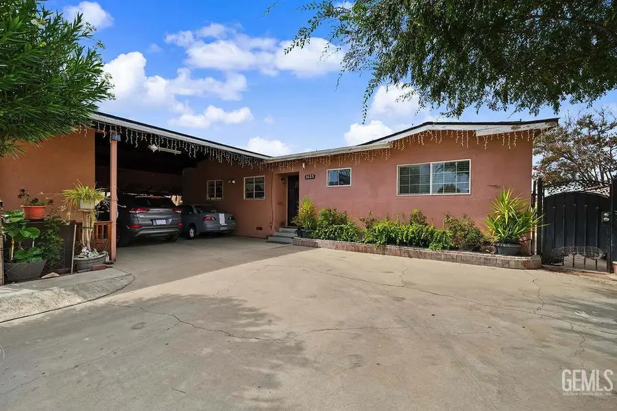 1625 16TH PLACE, Delano, CA 93215 - #3