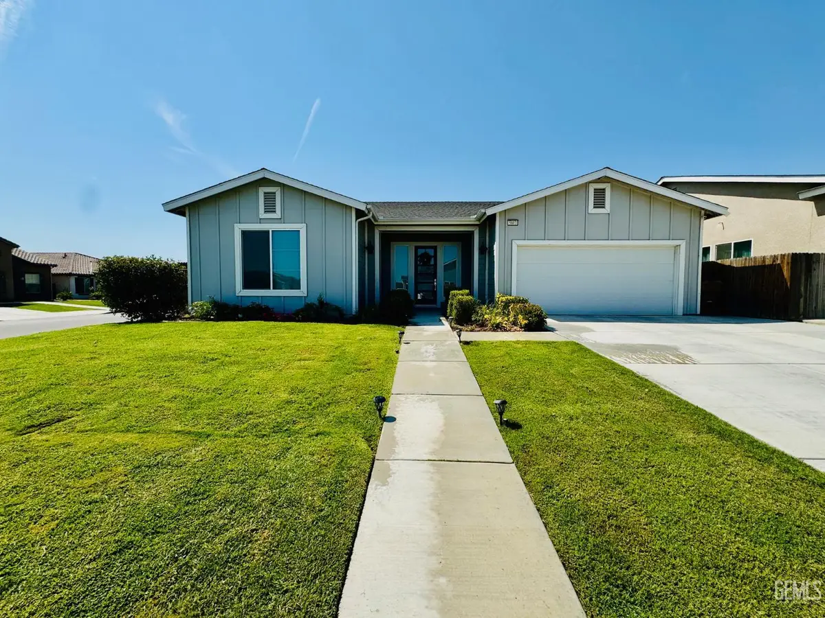 5803 HAWTHORN TREE LANE, Bakersfield, CA 93313 - #1