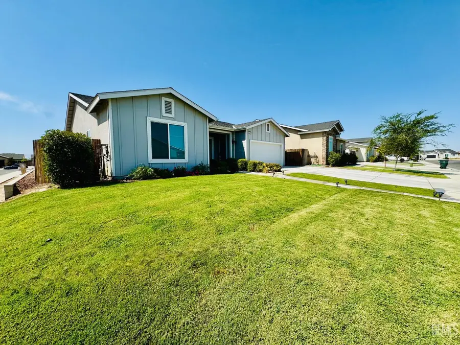 5803 HAWTHORN TREE LANE, Bakersfield, CA 93313 - #3