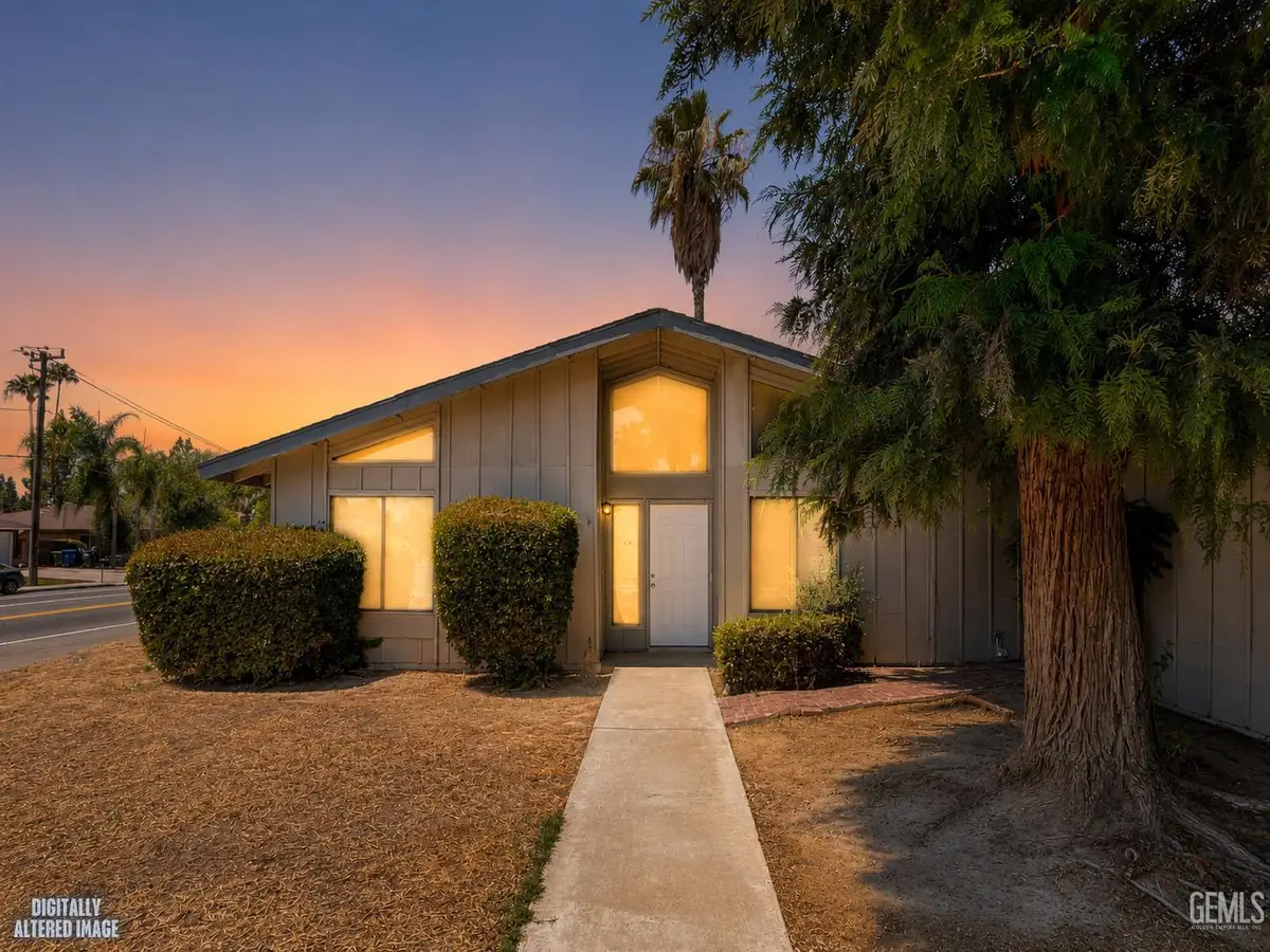 3213 S REAL ROAD, Bakersfield, CA 93309 - #1
