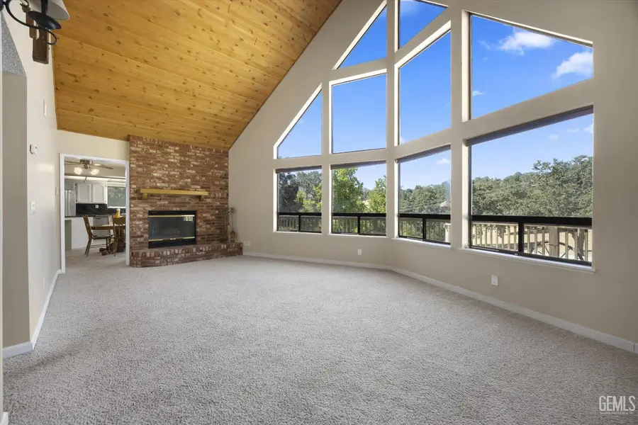 30341 PINEDALE COURT, Tehachapi, CA 93561 - #2