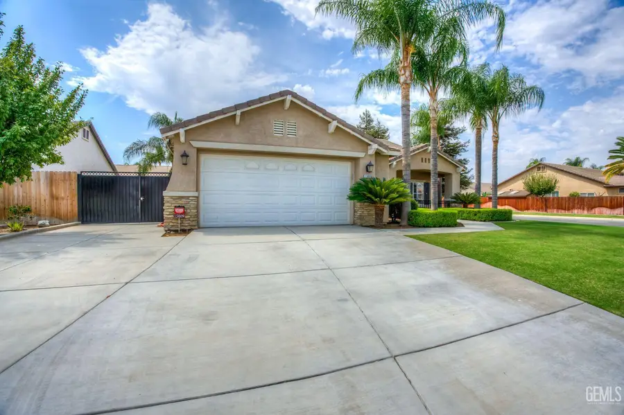 15009 MERLOT CELLARS DRIVE, Bakersfield, CA 93314 - #3