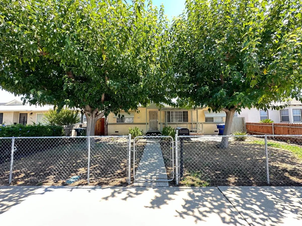 200 WESTERN DRIVE, Bakersfield, CA 93309 - #1