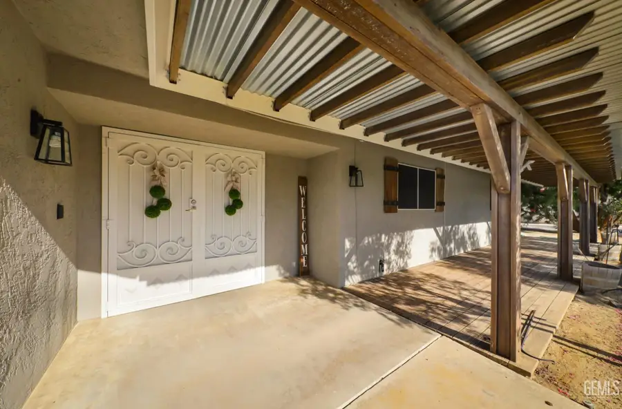 2816 STAGECOACH STREET, Bakersfield, CA 93314 - #3