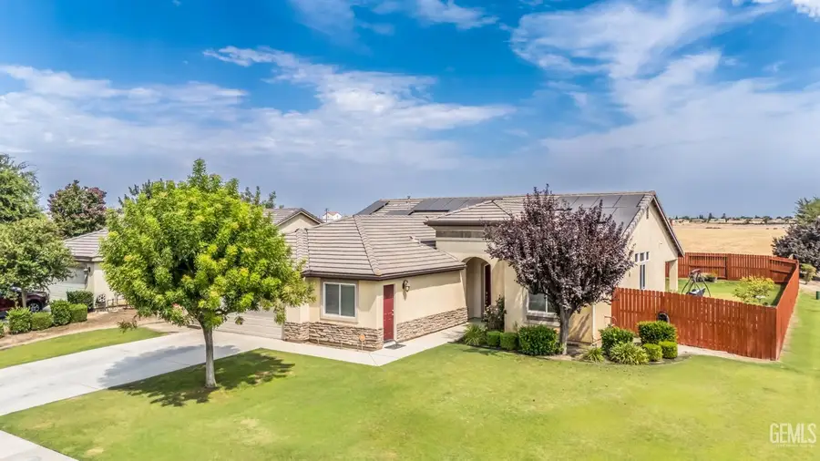 9500 MEADOW FALLS DRIVE, Bakersfield, CA 93311 - #2