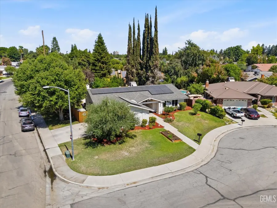 308 SWAN COURT, Bakersfield, CA 93309 - #3