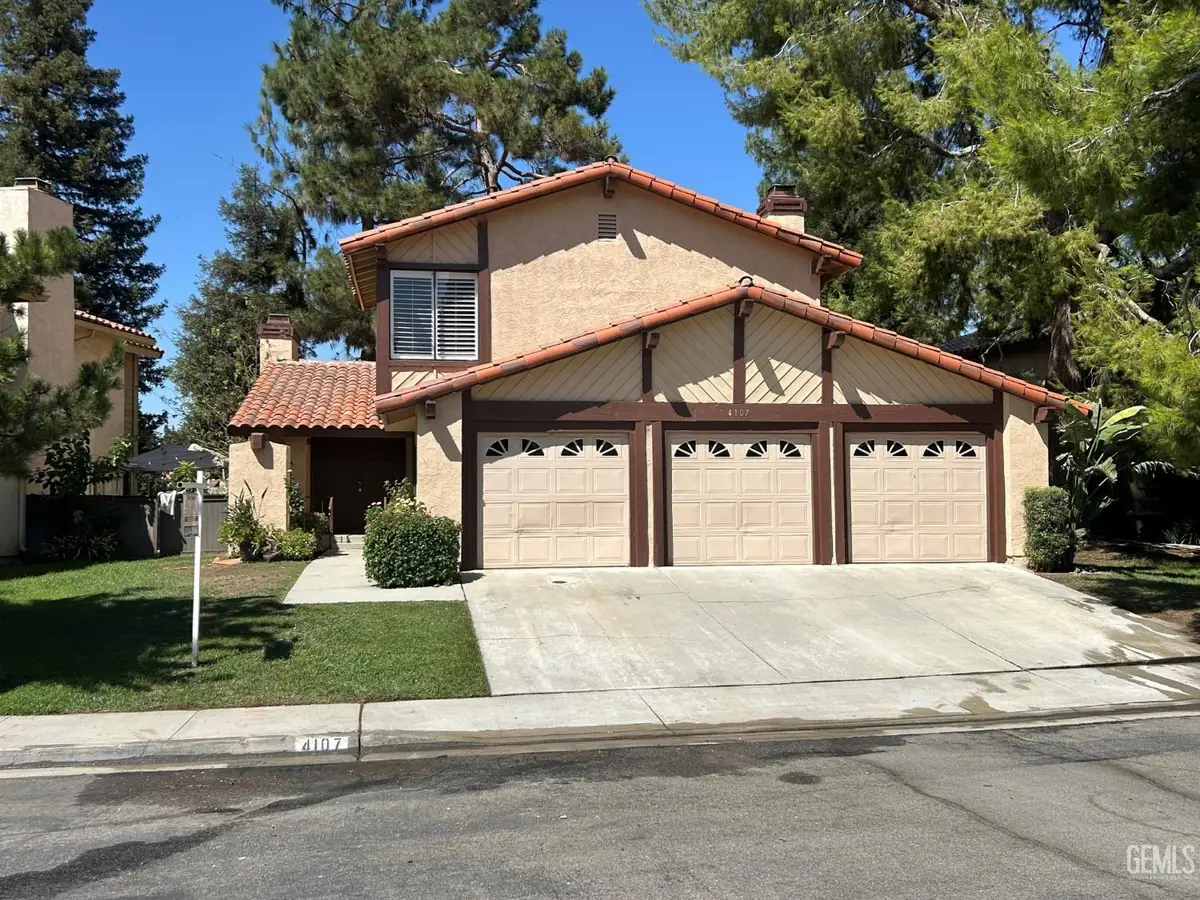 4107 PINEWOOD LAKE DRIVE, Bakersfield, CA 93309 - #1