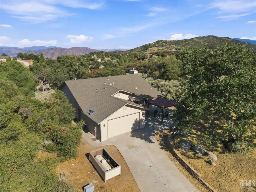 24650 SANDPIPER COURT, Tehachapi, CA 93561 - #2