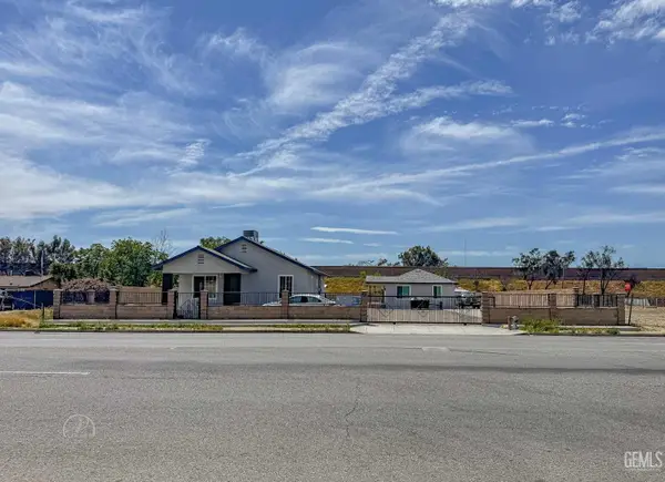 911 E BRUNDAGE LANE, Bakersfield, CA 93307