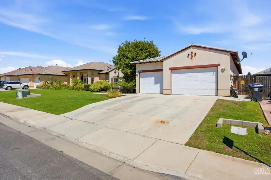 4005 MESA MARIN DRIVE, Bakersfield, CA 93306 - #3