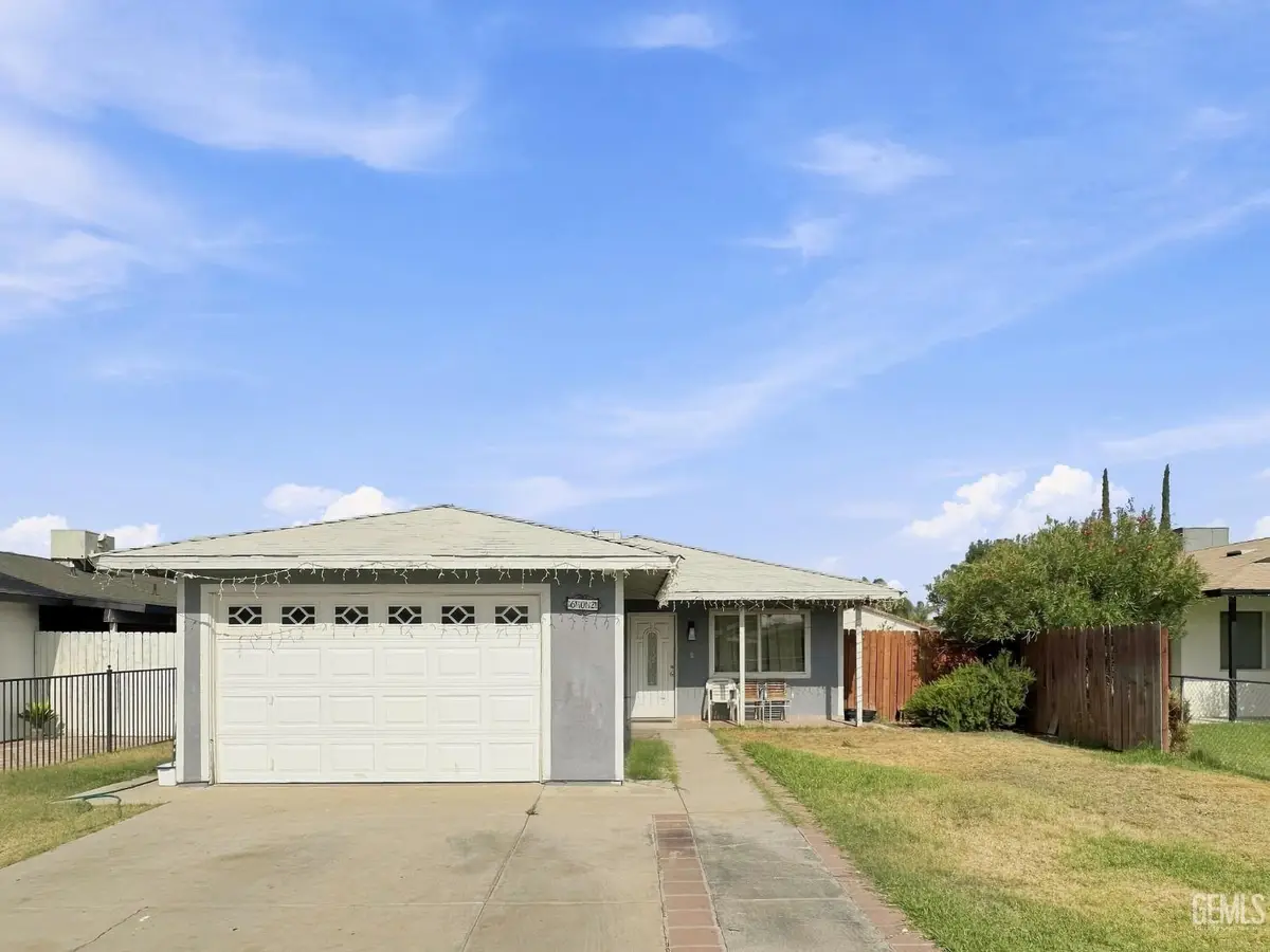 602 10TH STREET, McFarland, CA 93250 - #1