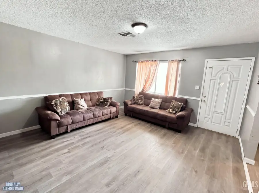 602 10TH STREET, McFarland, CA 93250 - #3