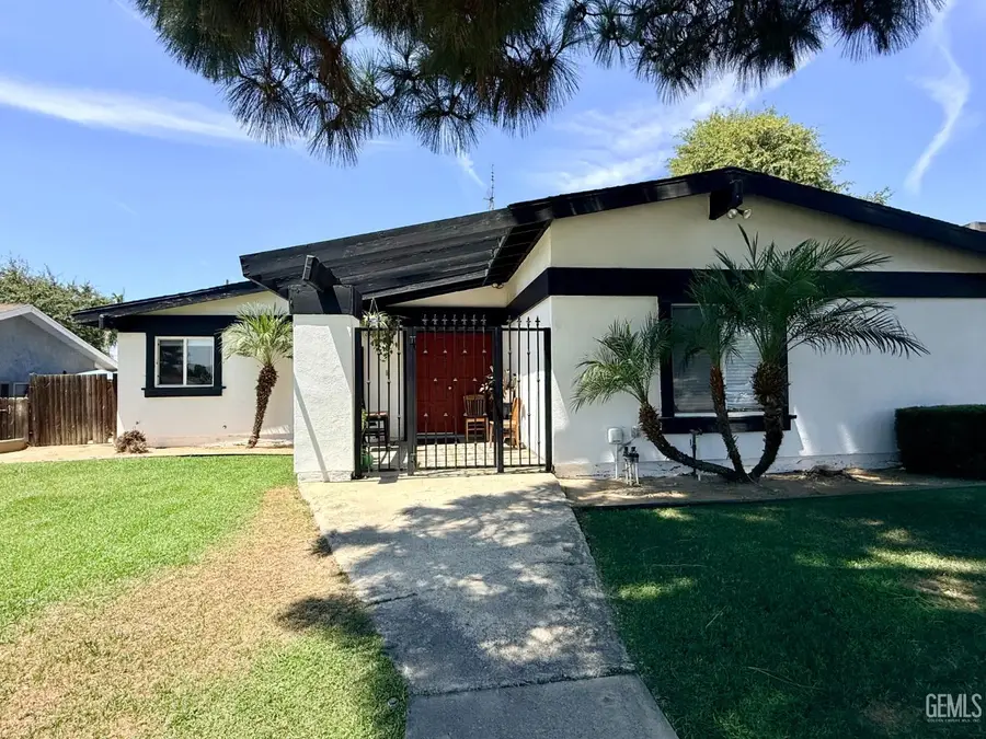 4601 MCCRAY STREET, Bakersfield, CA 93308 - #2