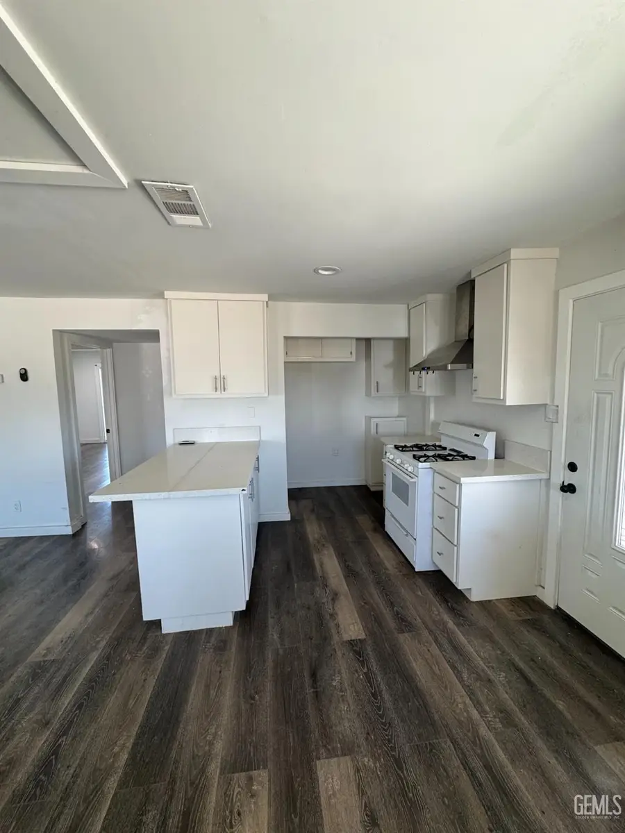 413 W HALOID AVENUE, Ridgecrest, CA 93555 - #3