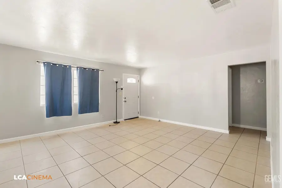 8132 PIONEER DRIVE, Bakersfield, CA 93306 - #3