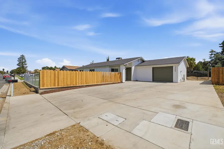 10609 CAVE AVENUE, Bakersfield, CA 93312 - #3