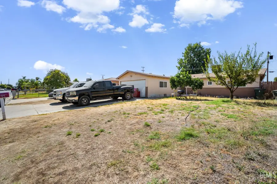 2609 BERNICE DRIVE, Bakersfield, CA 93304 - #3