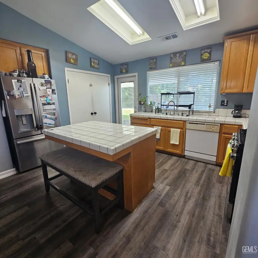 4703 PIKES PEAK LANE, Bakersfield, CA 93311 - #3