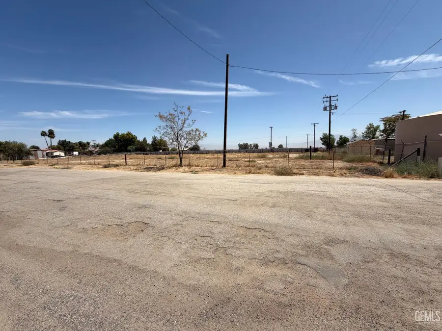 0 ALDERWOOD, Bakersfield, CA 93307 - #3