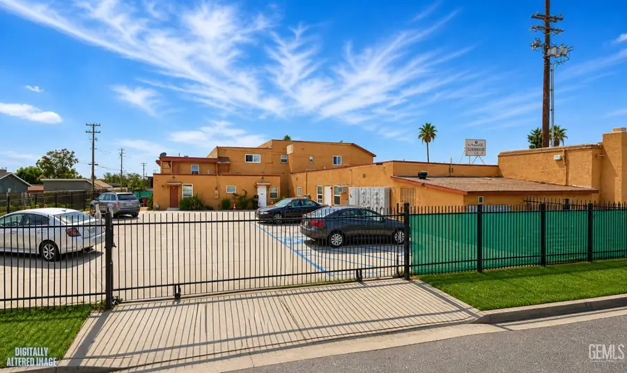 530 UNION AVENUE, Bakersfield, CA 93307 - #2