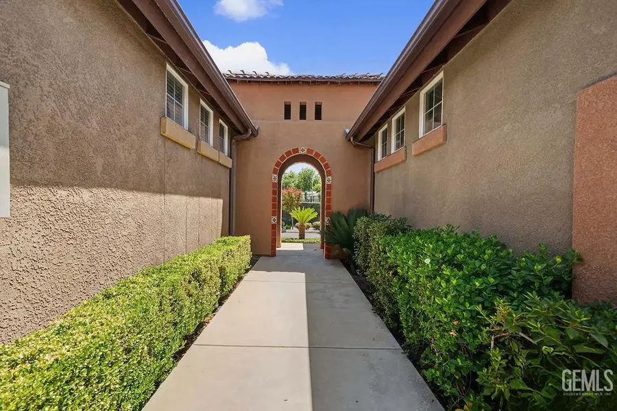 8622 BOLSENA LANE, Bakersfield, CA 93312 - #2