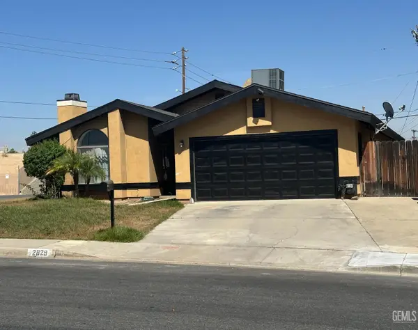 2829 RAVALL STREET, Bakersfield, CA 93306