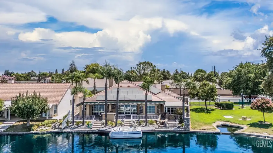 5105 SOUTHSHORE DRIVE, Bakersfield, CA 93312 - #3