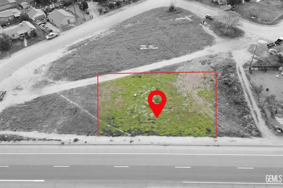 681 HIGHWAY 43, Shafter, CA 93263 - #3