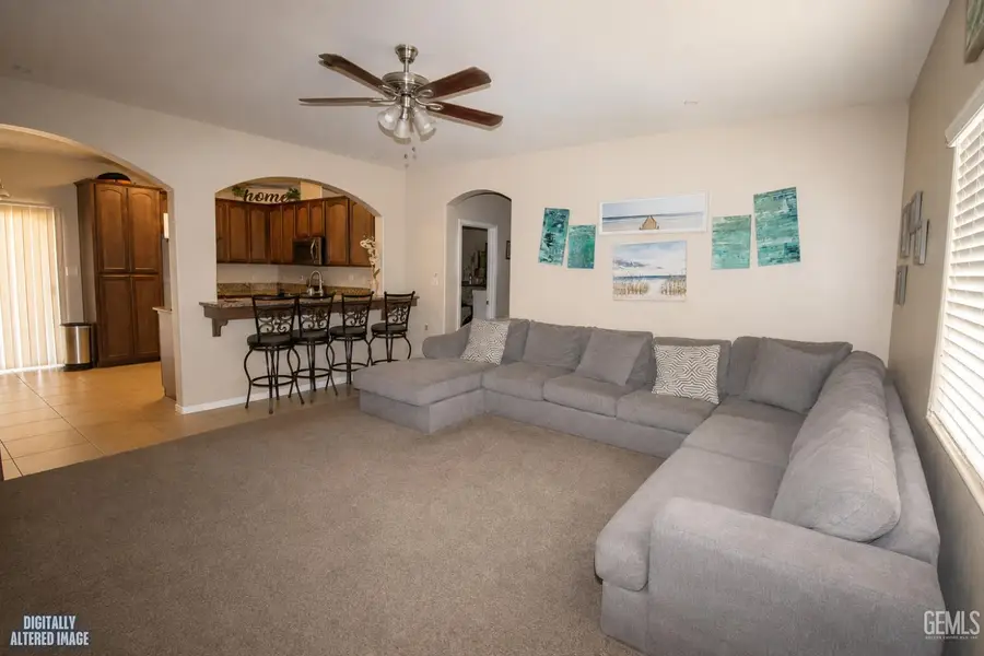 319 COUNT FLEET WAY, Bakersfield, CA 93307 - #3