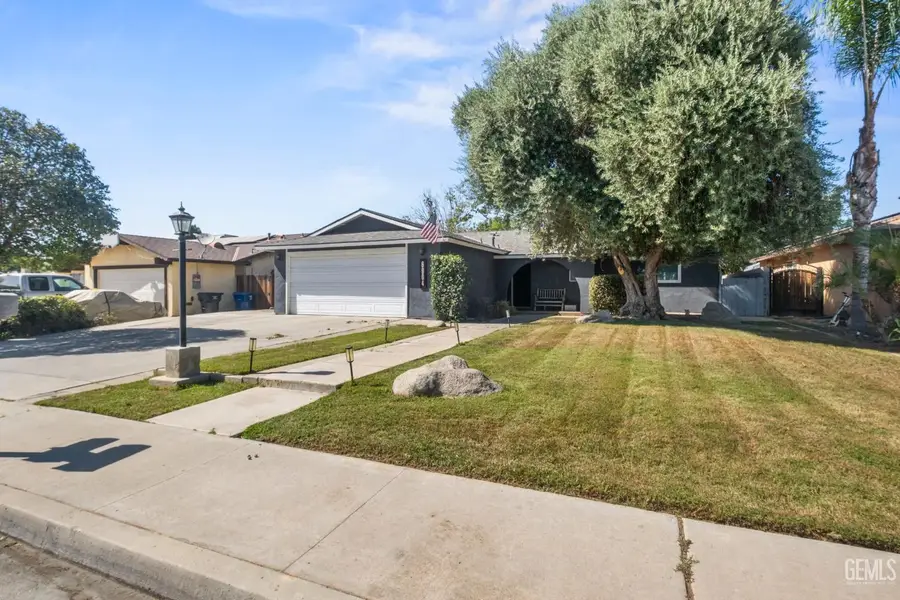 6904 CEDARCREST AVENUE, Bakersfield, CA 93308 - #3