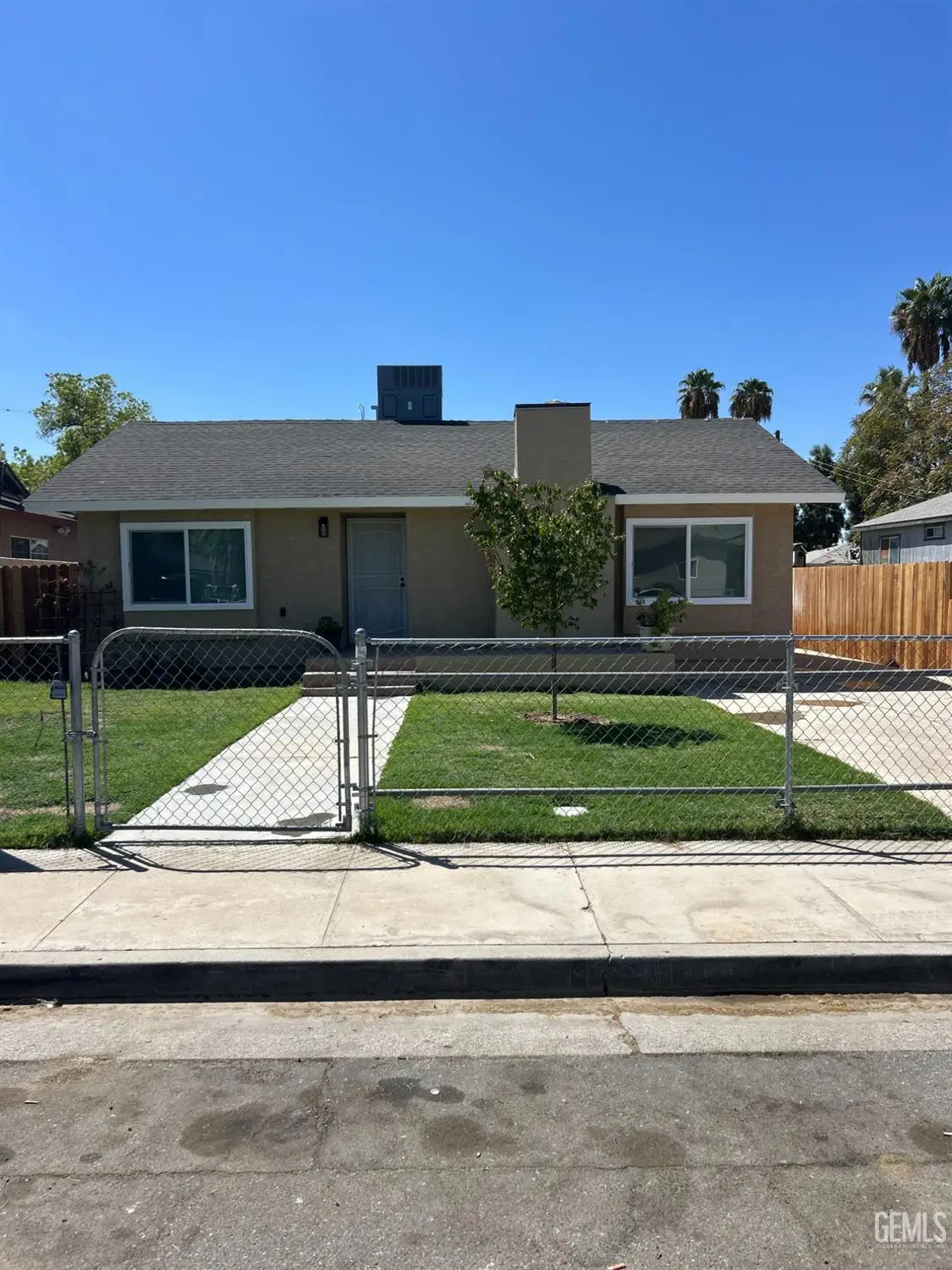 321 MARIPOSA AVENUE, Bakersfield, CA 93307 - #1