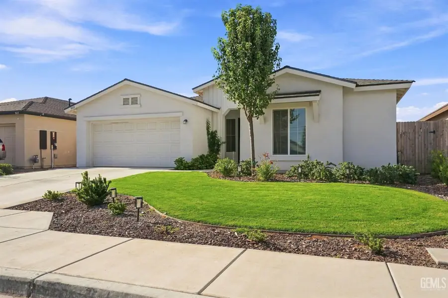 913 MACCLESFIELD STREET, Bakersfield, CA 93307 - #3