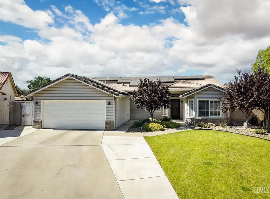 9016 SAINT JEAN COURT, Bakersfield, CA 93312 - #2