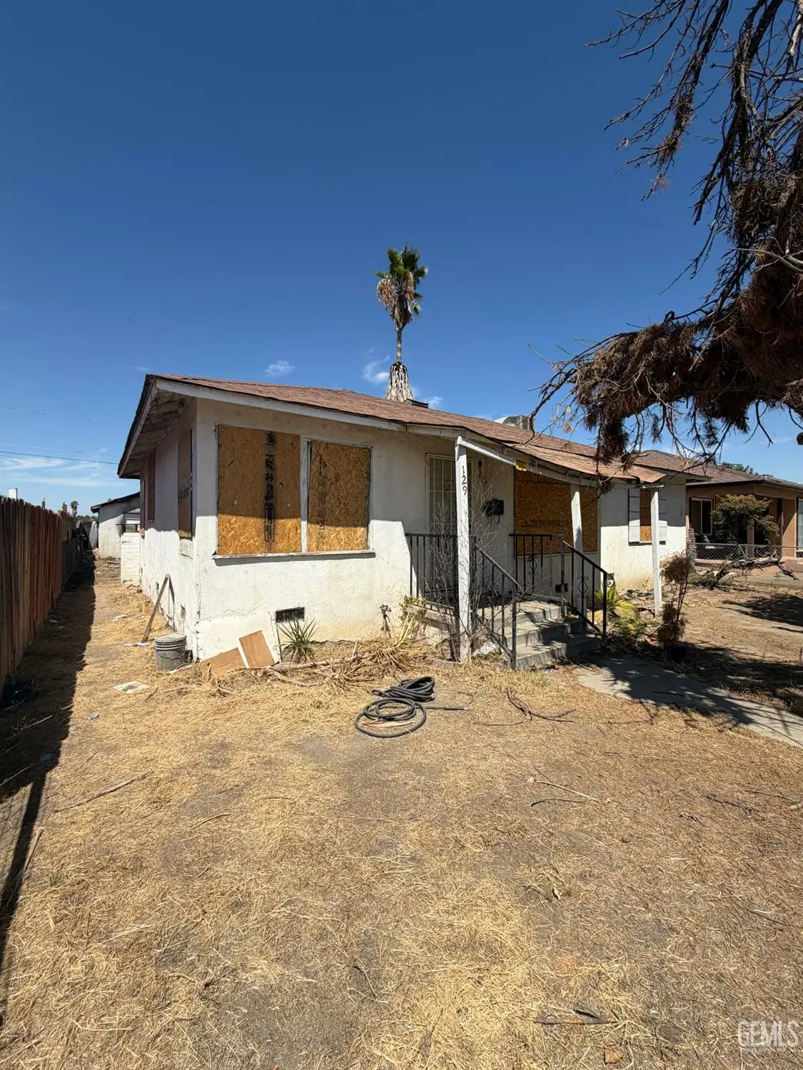 129 T STREET, Bakersfield, CA 93304 - #1