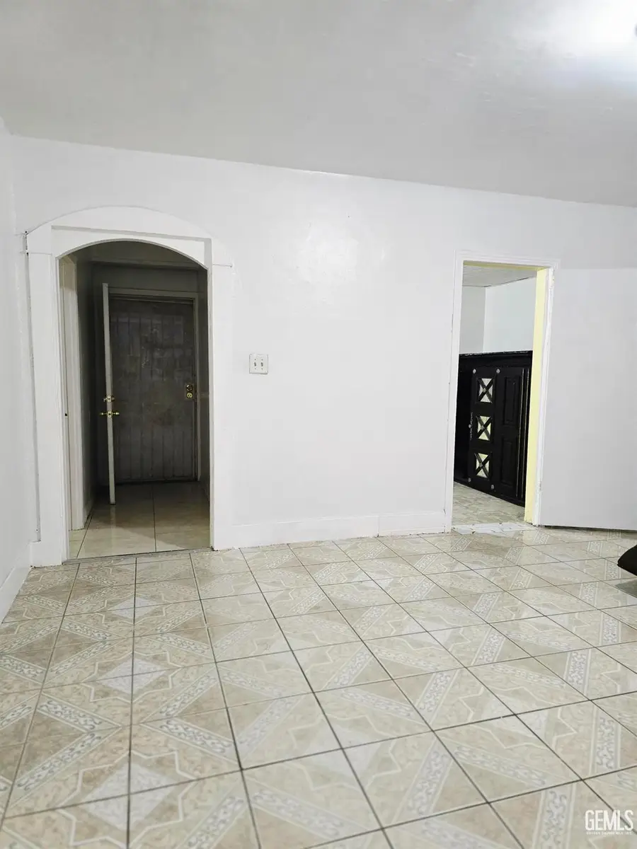 1841 QUINCY STREET, Bakersfield, CA 93305 - #2