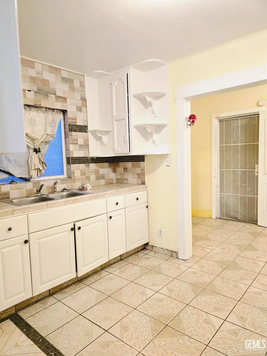 1841 QUINCY STREET, Bakersfield, CA 93305 - #3