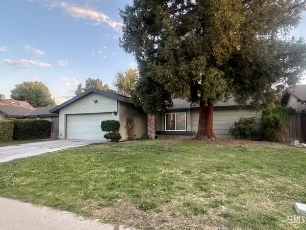 8417 EAKINS DRIVE, Bakersfield, CA 93311
